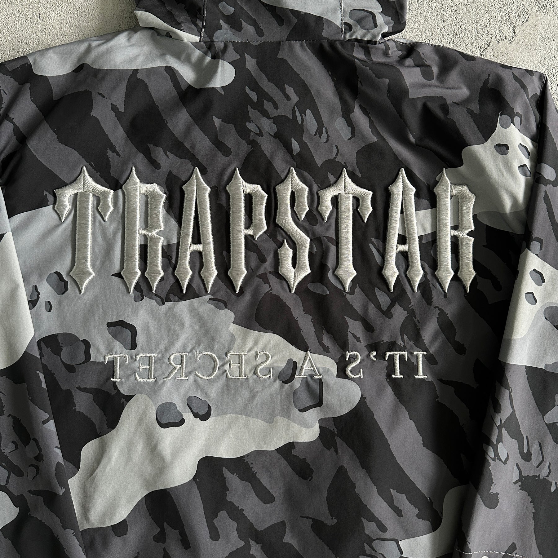 Conjunto Trapstar “Camo” ( Preto )