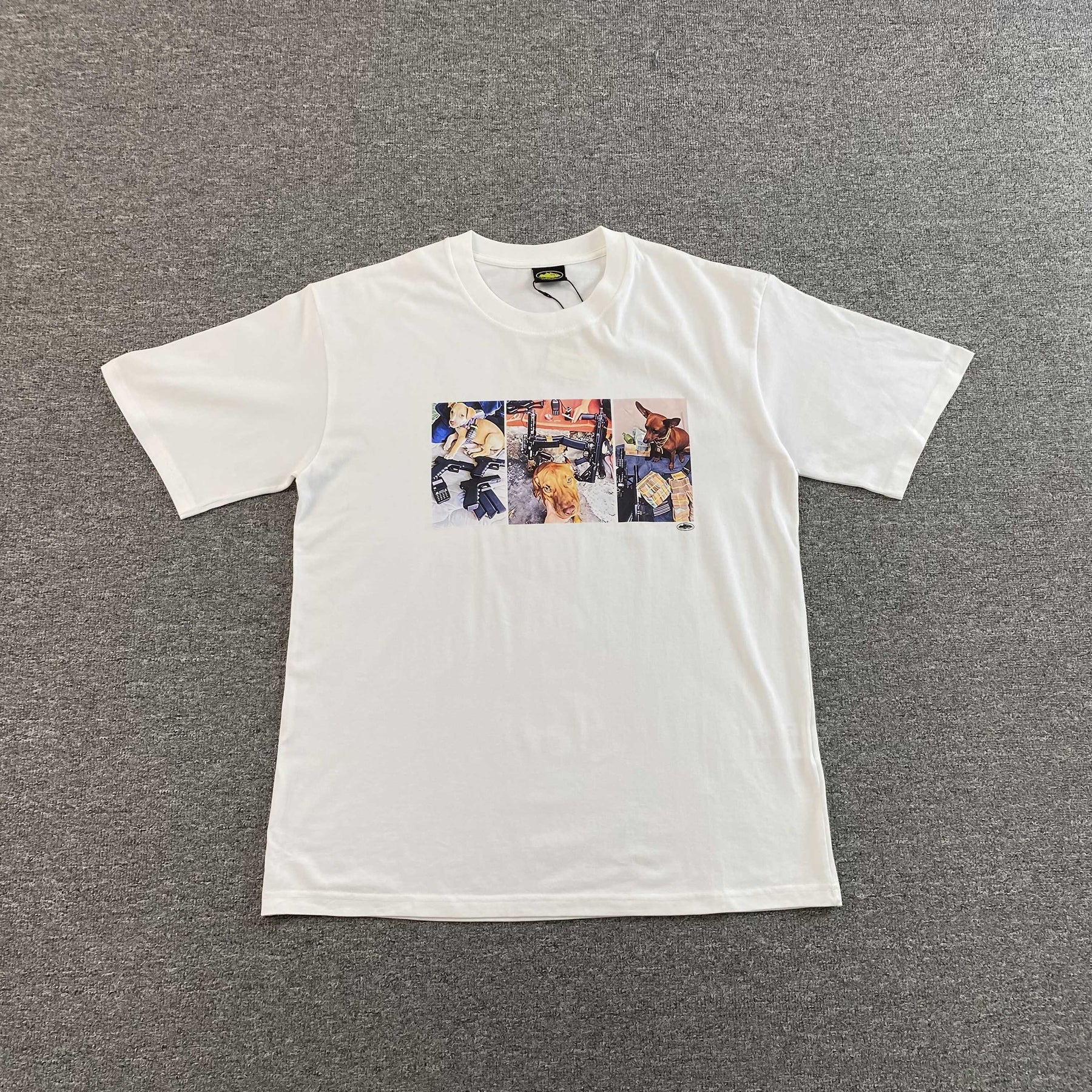 Camisa Corteiz “Dogs” ( Branca )