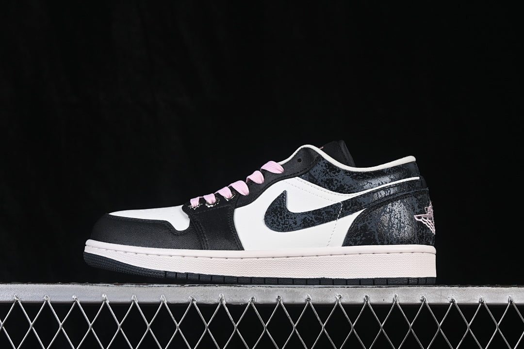 Air Jordan 1 Low "Iced Carmine”