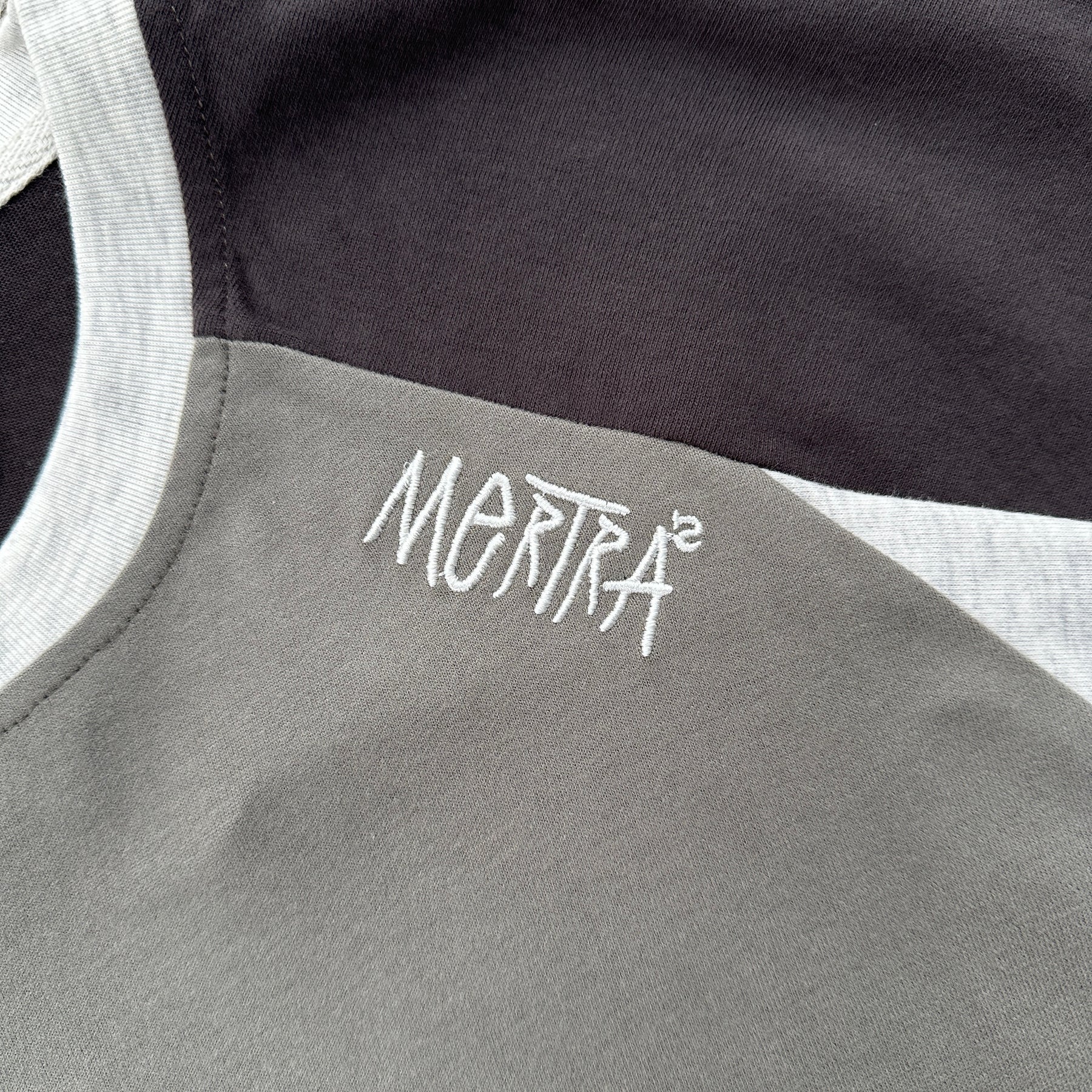 Camisa Mertra “Mertra Spliced”