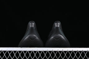 Yeezy Foam Runner “Ararat Black”