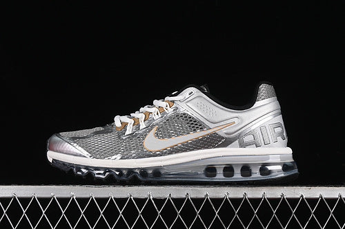 Air max 2013 “Metallic Silver Gold”