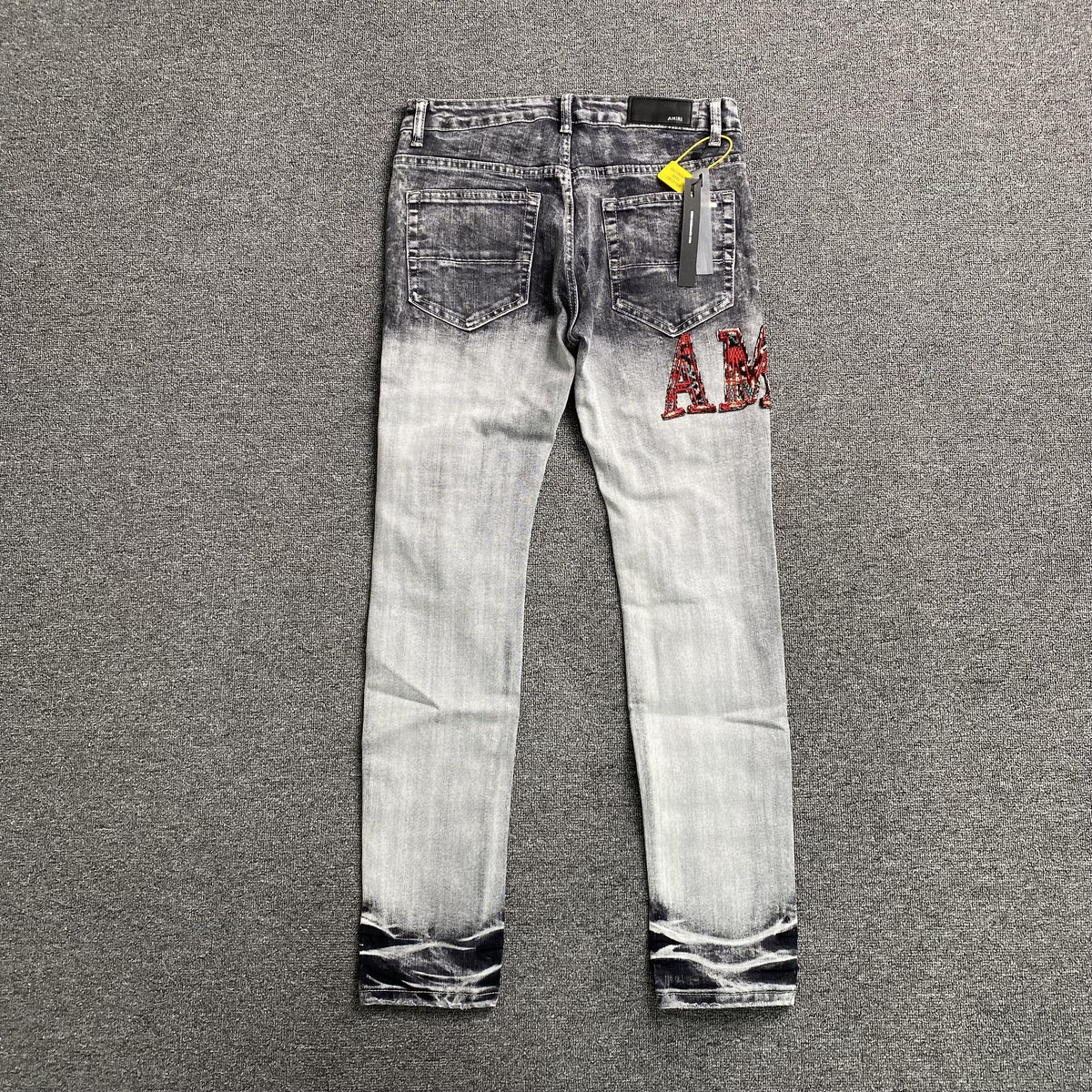 Calça Amiri “Funky”
