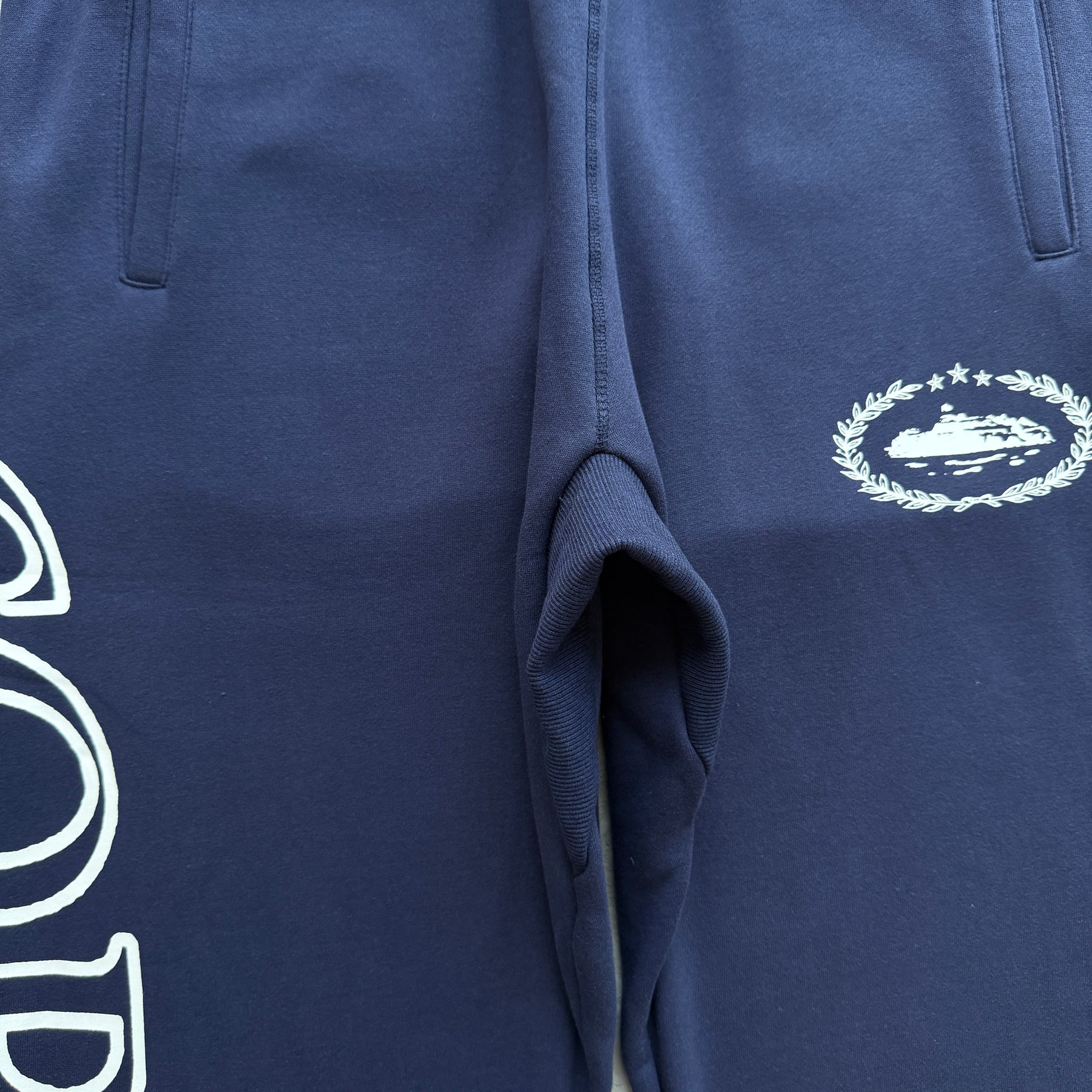 Conjunto Corteiz “Cortears Royale Zip” (Navy)