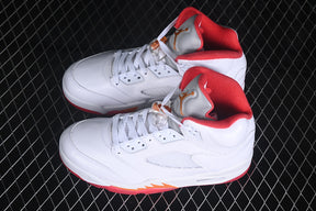 Air Jordan 5 “Sunset”
