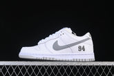 Dunk x Supreme “White Metallic Silver”