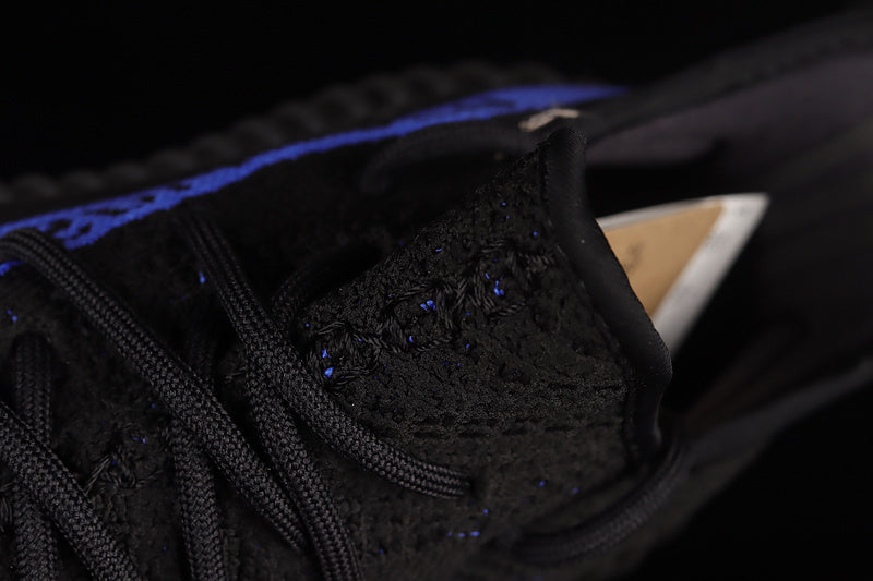 Yeezy 350 V2 “Dazzling Blue”