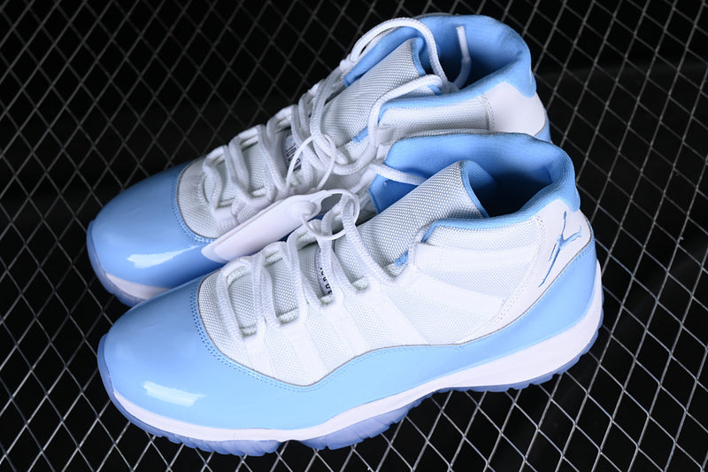 Air Jordan 11  ”Unc”