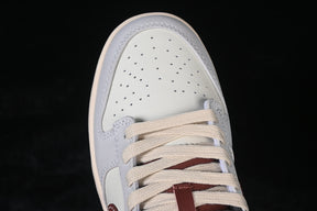 Dunk “Soft Pearl Dark Pony”