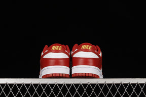 Dunk “Gym Red”
