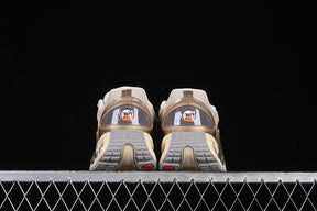 Air Max DN “Light Khaki”