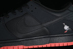Dunk “Pigeon Black”