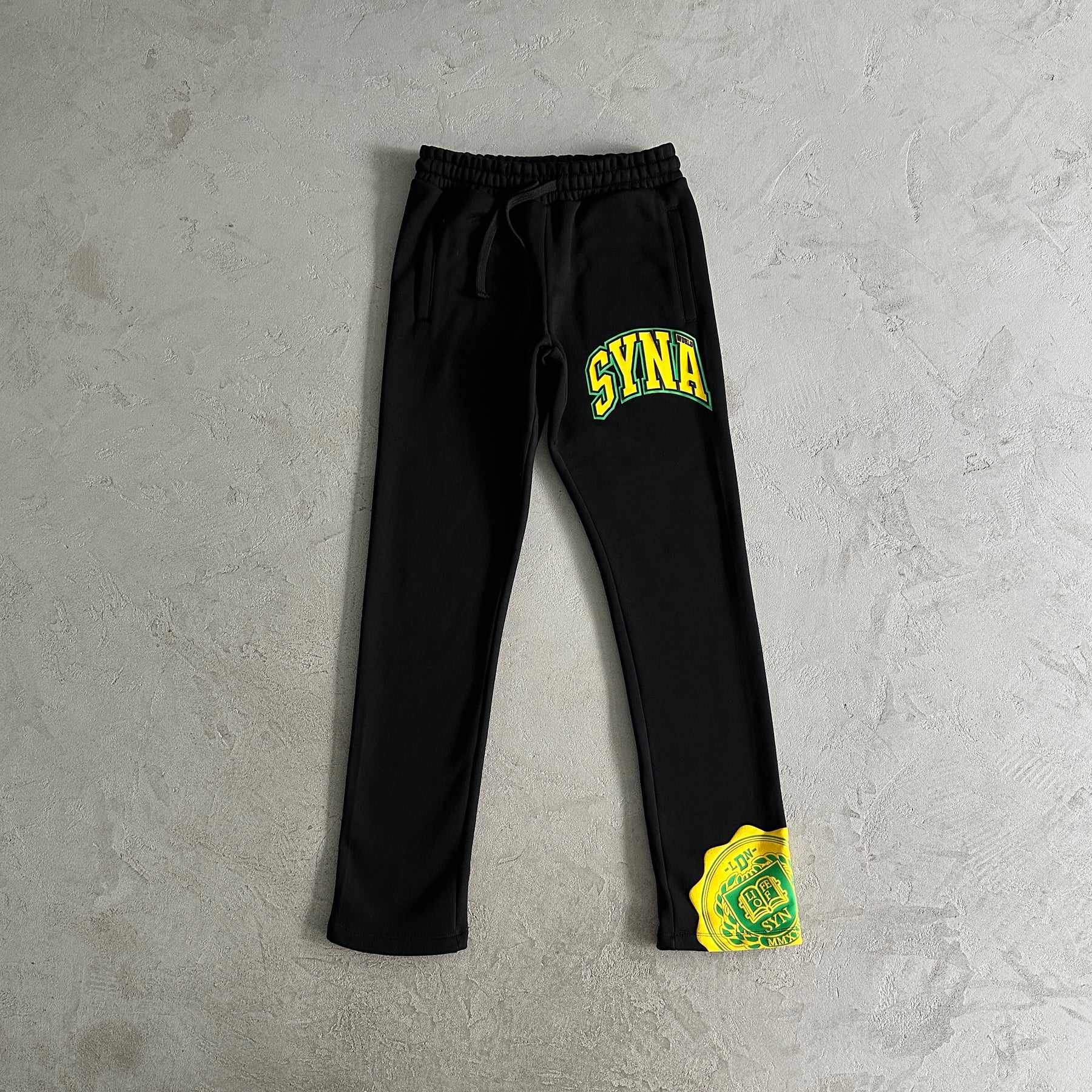 Conjunto Syna World “Crest Oth“ ( Preto e Amarelo )