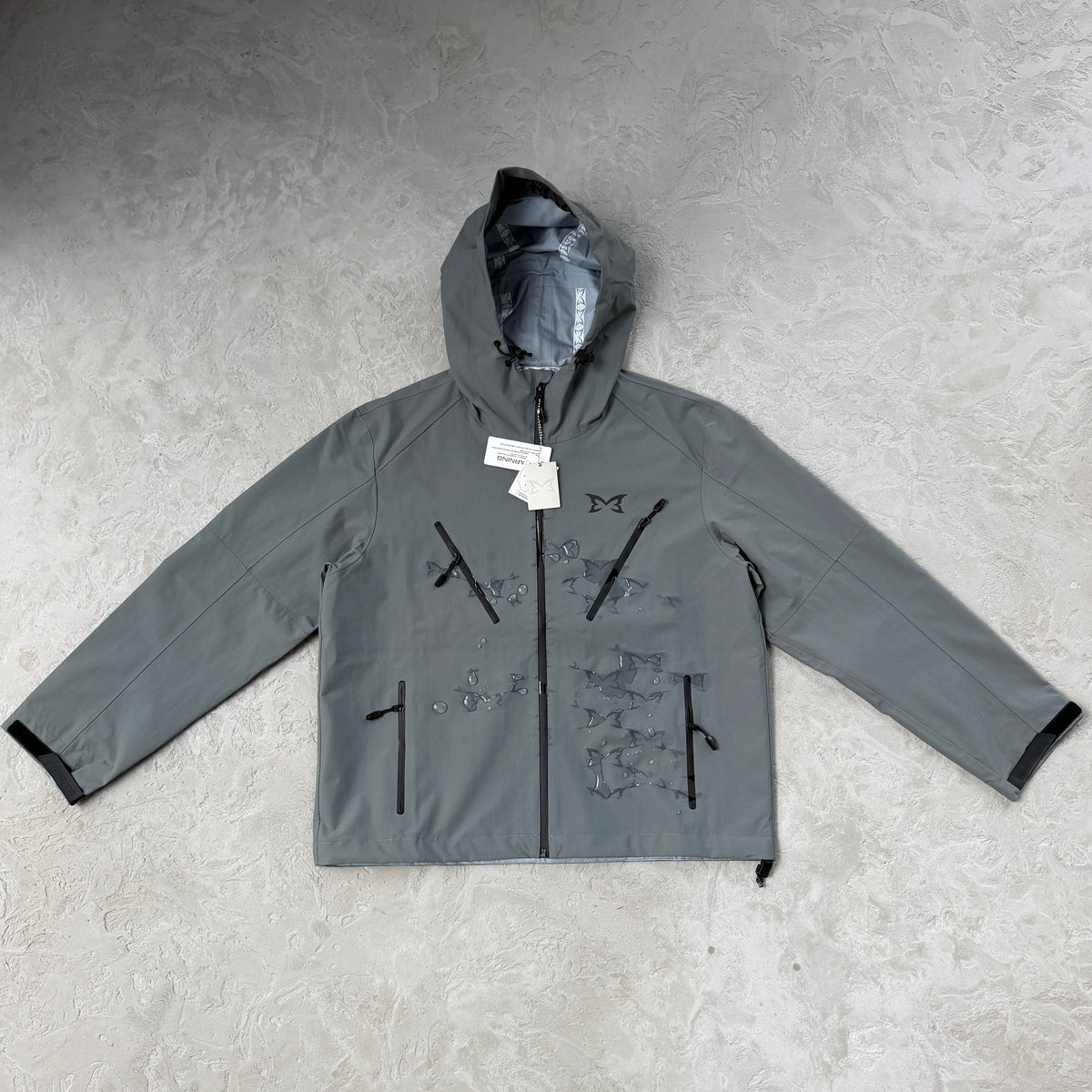 Jaqueta Mertra “Monogram Shell” ( Cinza )