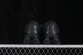 Air Liquid Max ”Triple Black”