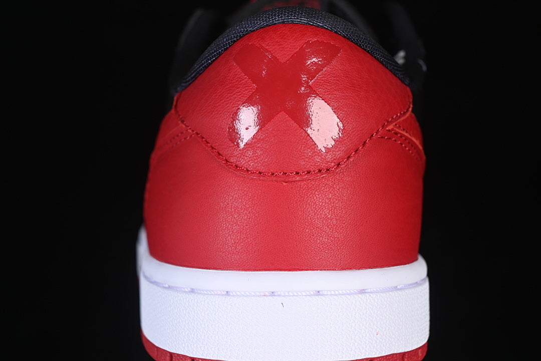 Air Jordan 1 Low “Banned”