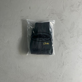 Conjunto Corteiz “Alcatraz Basic Crewneck”