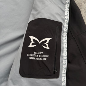 Corta Vento Mertra “Monogram Shell V2” ( Pova D'água )
