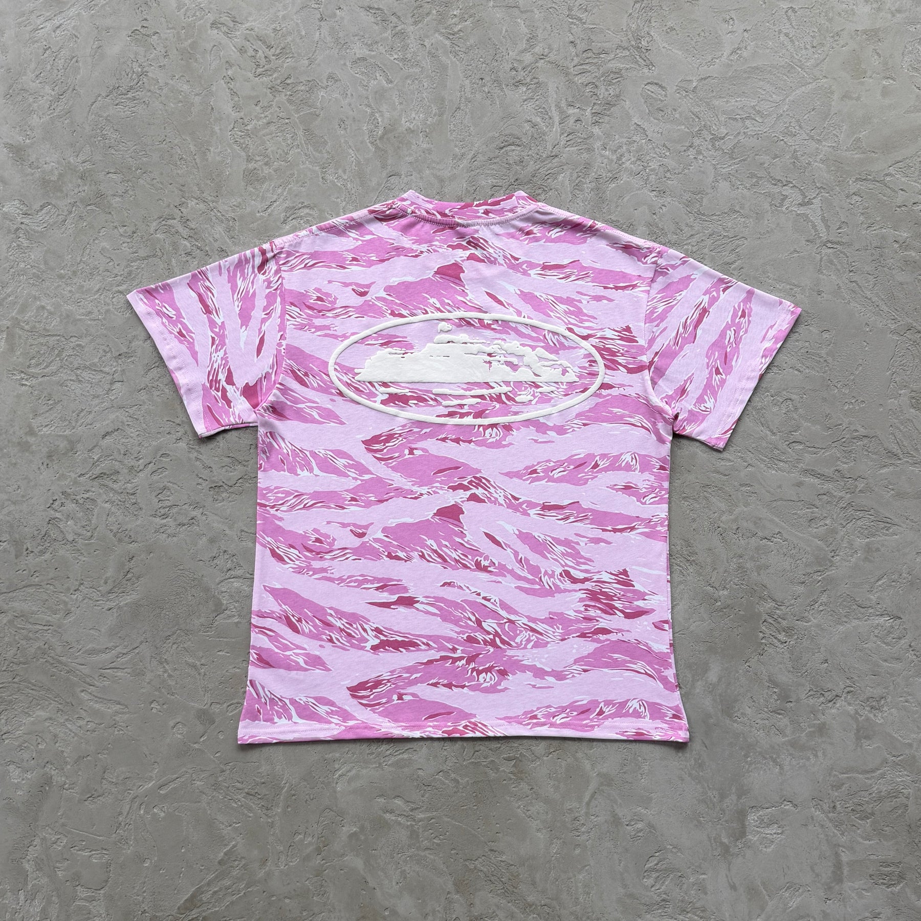 Camisa Corteiz “Island Puff Print”
