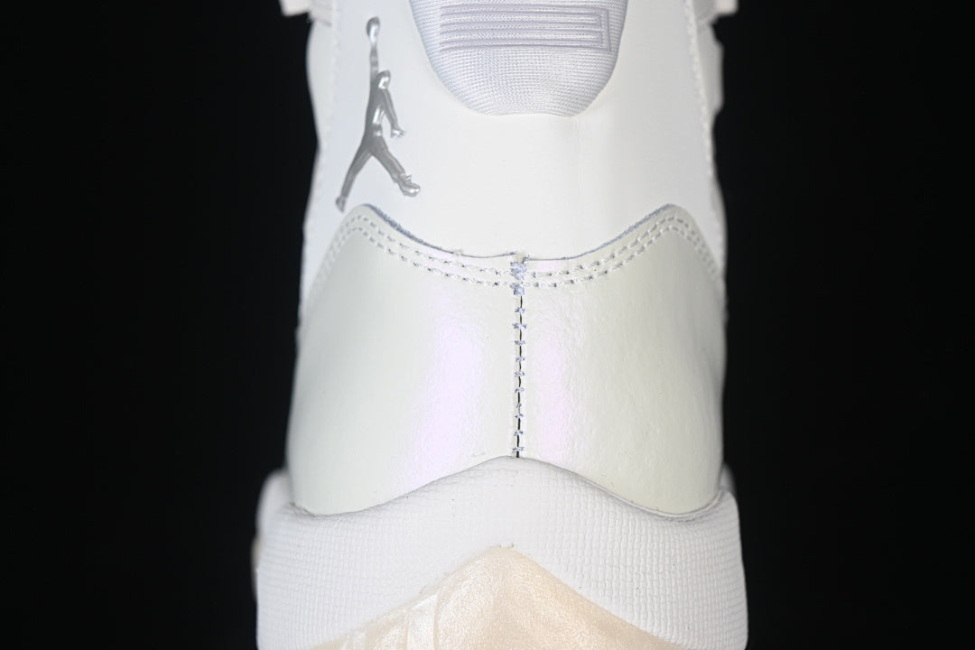 Air Jordan 11  ”Pearl White”