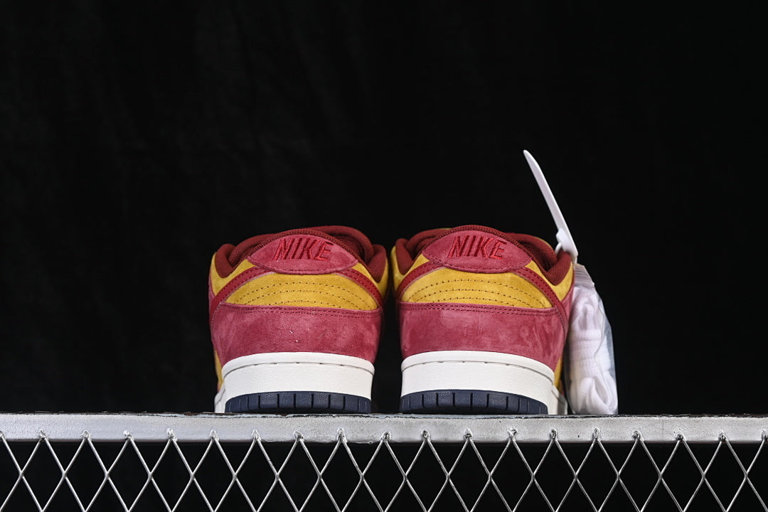 Dunk “Dark team Red and Olive Flak”