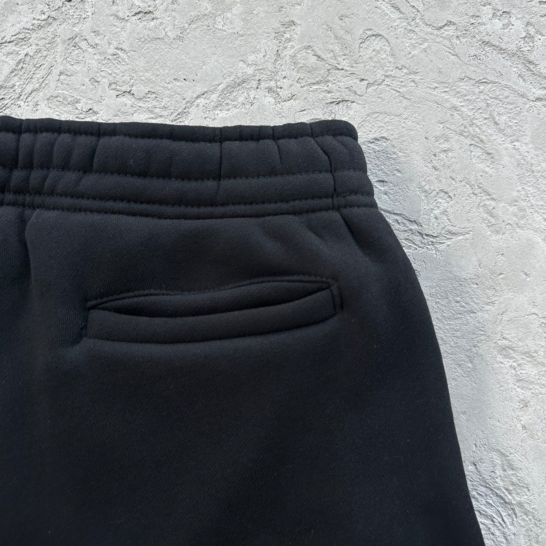 Conjunto Corteiz “College Arch Open” ( Preto )