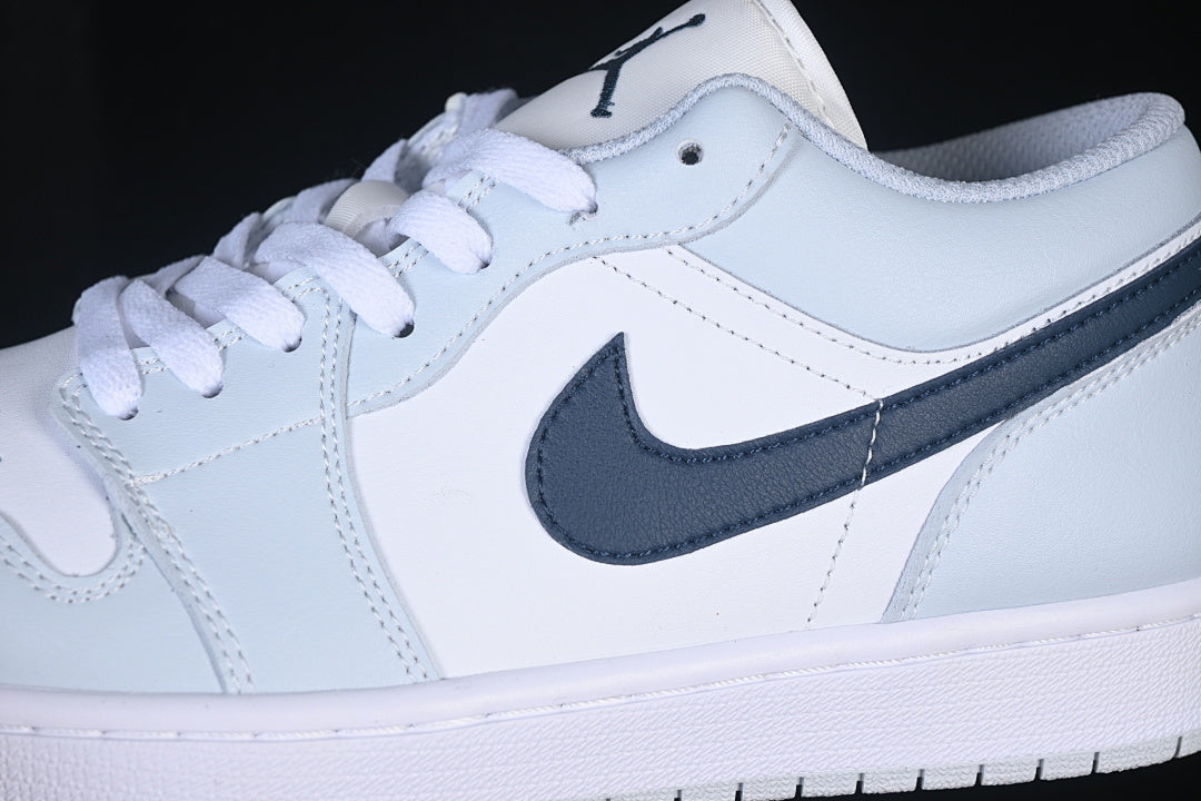 Air Jordan 1 Low “Low Aura Squadron Blue”