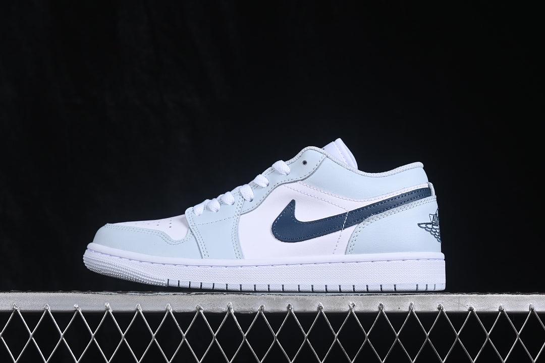 Air Jordan 1 Low “Aura Squadron Blue”