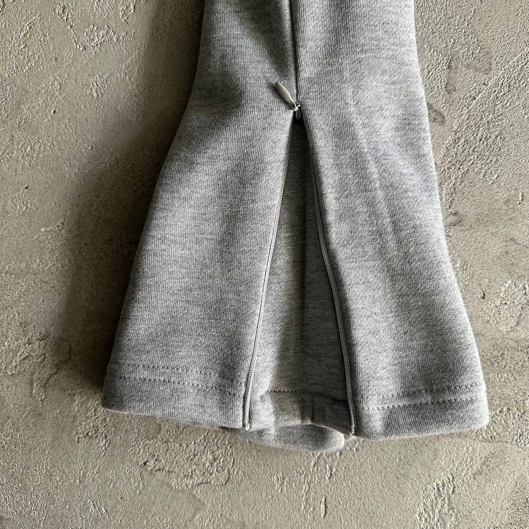 Conjunto Syna World “Safety Grey“