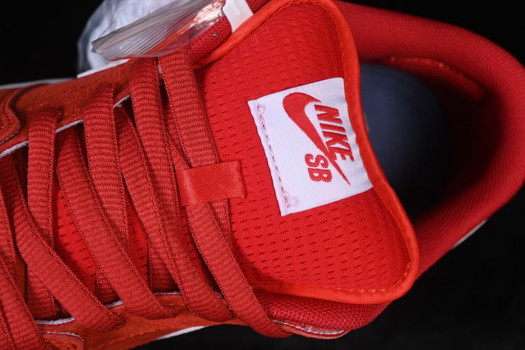 Dunk “Ishod Wair University Red”