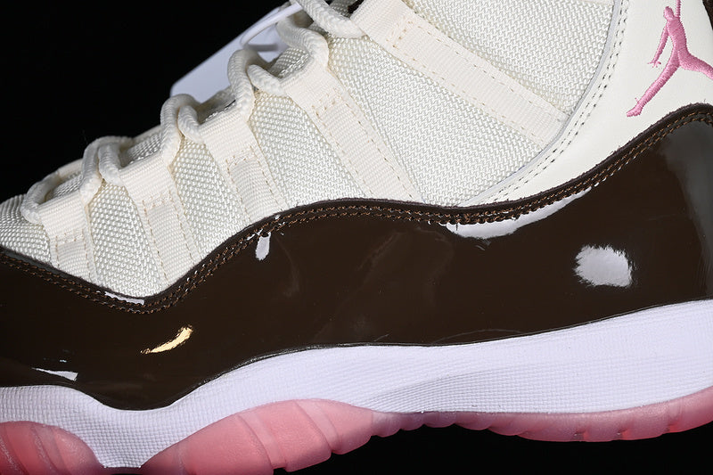 Air Jordan 11  “Neapolitan”