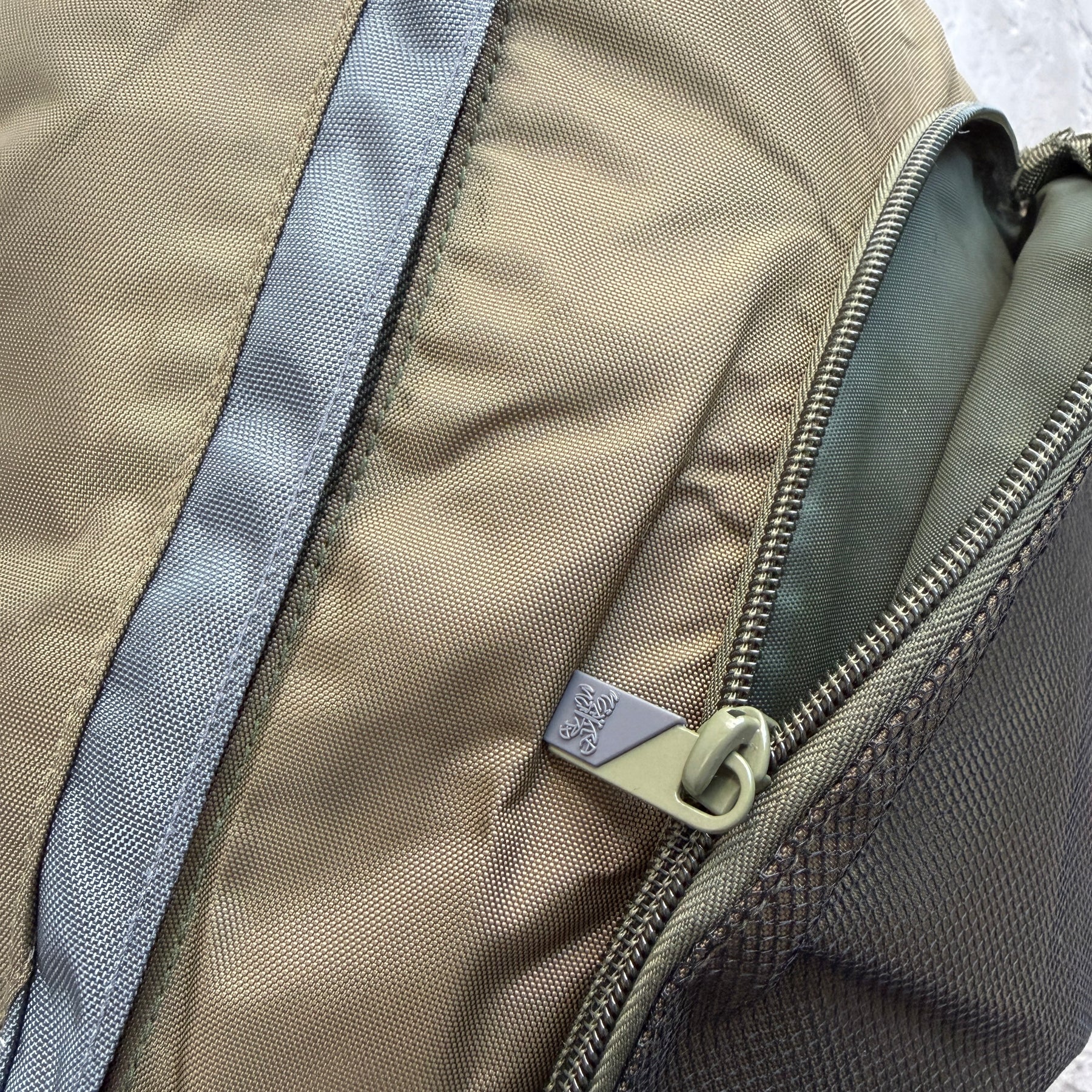 Shoulder Bag Mertra “Sling Bag” ( Verde )
