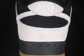 Dunk “Light Orewood Brown”