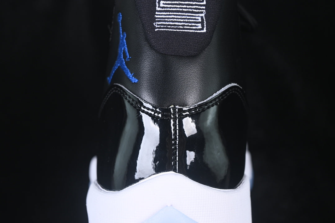 Air Jordan 11 “Space Jam”