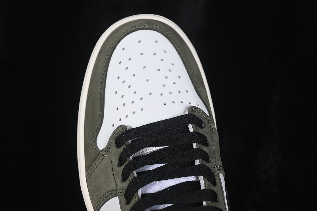 Air Jordan 1 Low "Medium Olive”