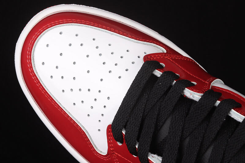 Jordan 1 High “Fearless”