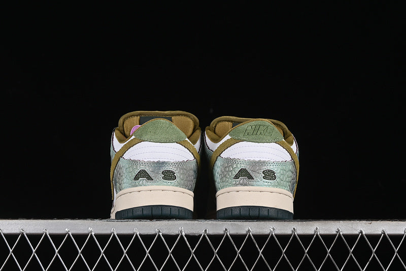 Dunk x Alexis Sablone “White and Pacific Moss”