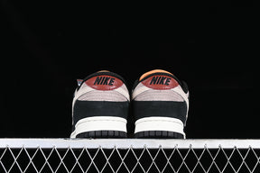 Dunk “Strummer After”