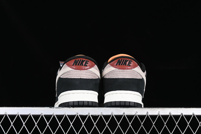 Dunk “Strummer After”