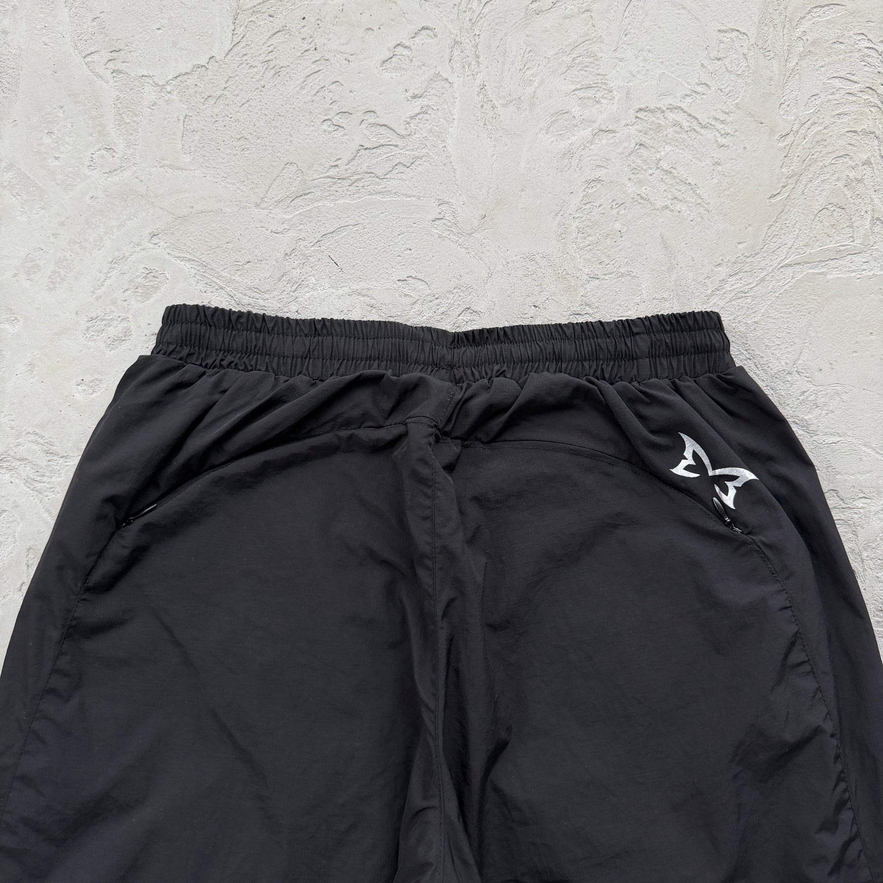 Conjunto Mertra “Stealth Nylon Trackie”