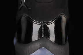 Air Jordan 11  “Cap and Gown”