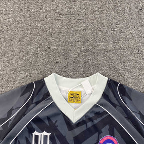 Camisa Corteiz “Striped V”