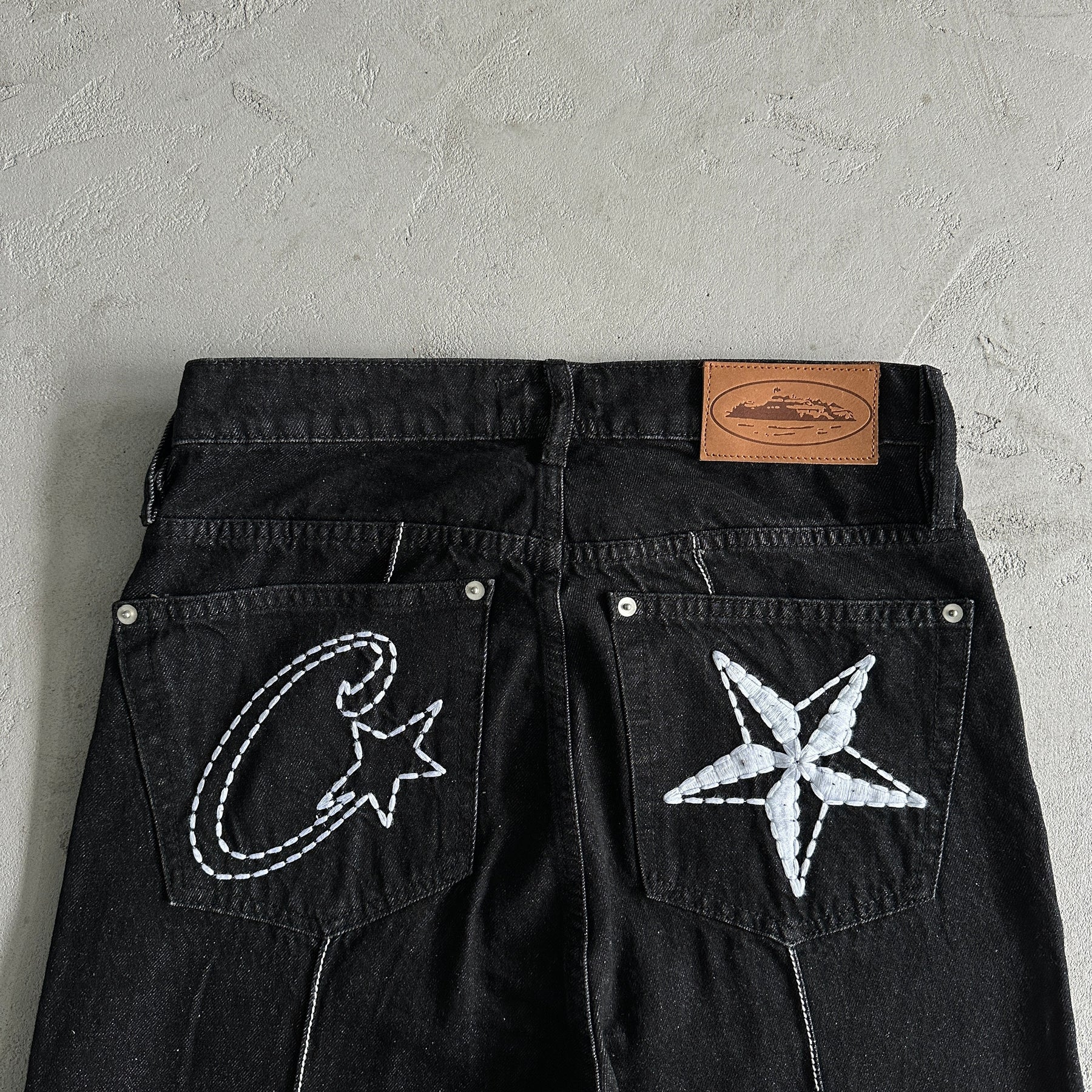 Calça Corteiz “C-Star” ( Preta com Branca )