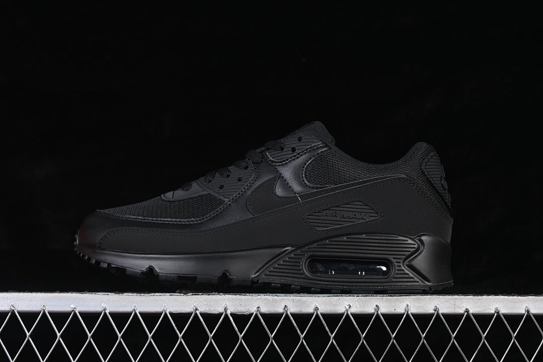 Air max 90 “Essential Triple Black”