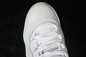 Air Jordan 11  ”Pearl White”