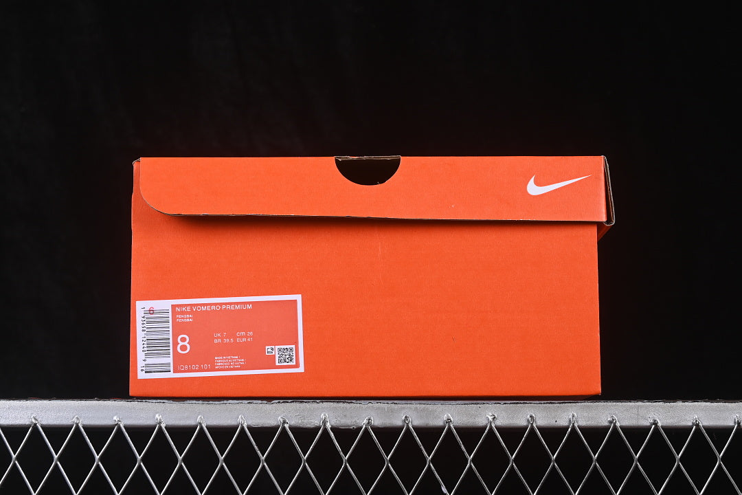 Nike Vomero “Premium Chalk”