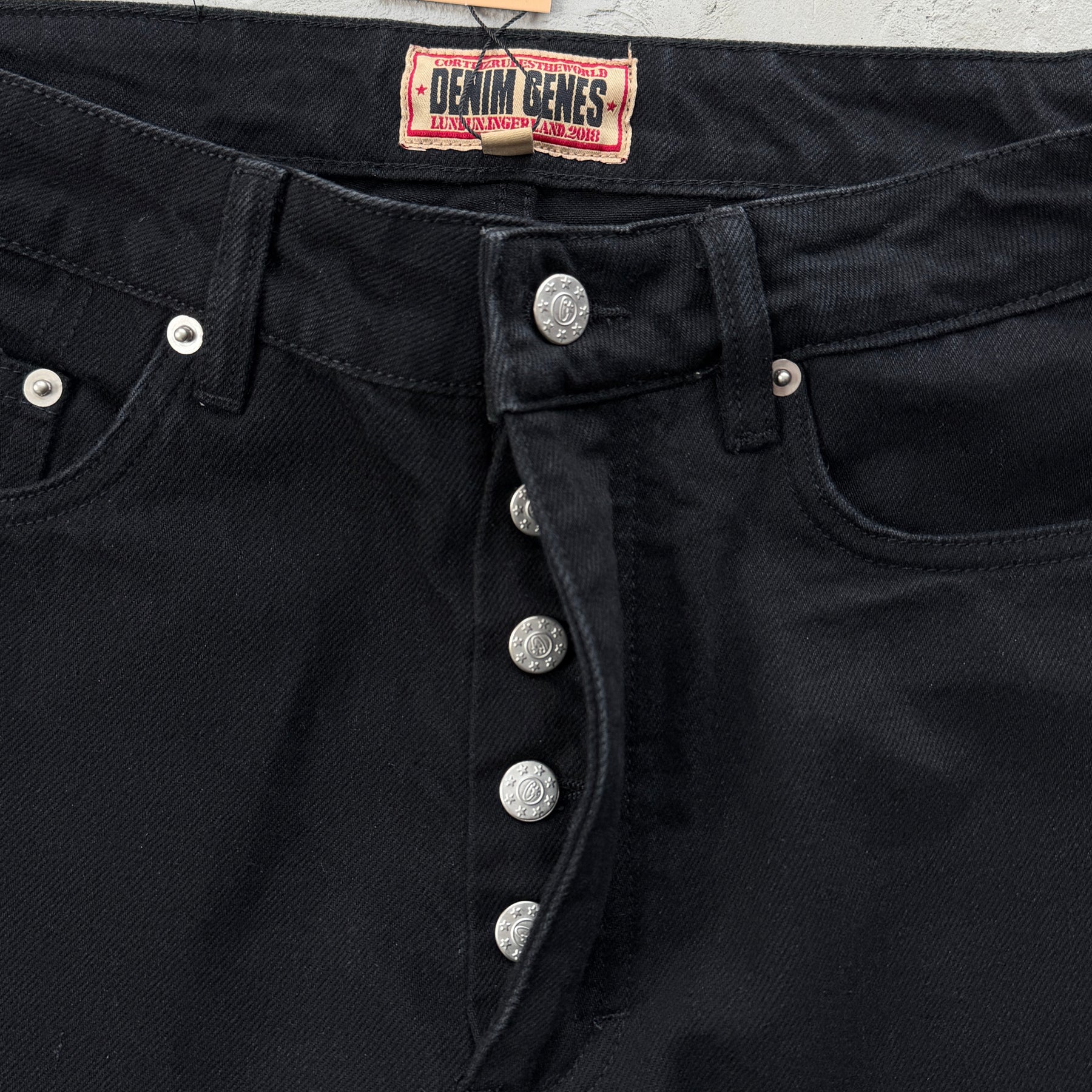 Calça Corteiz “Allstarz Denim Triple Black”