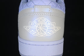 Air Jordan 1 Low “Ghost Pearlized Quilt”