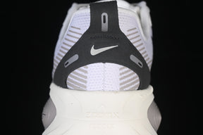 Air Zoom Vomero 18 “Black Grey”