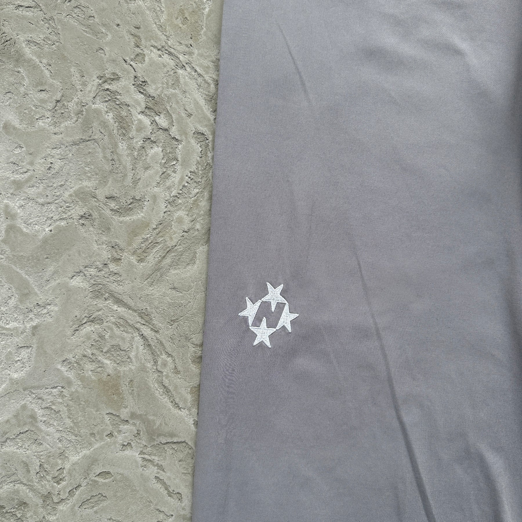 Calça BPM “Embroidered” ( Cinza )